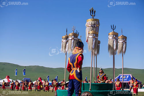 ШУУД: Хүчит бөхийн барилдааны гурвын даваа